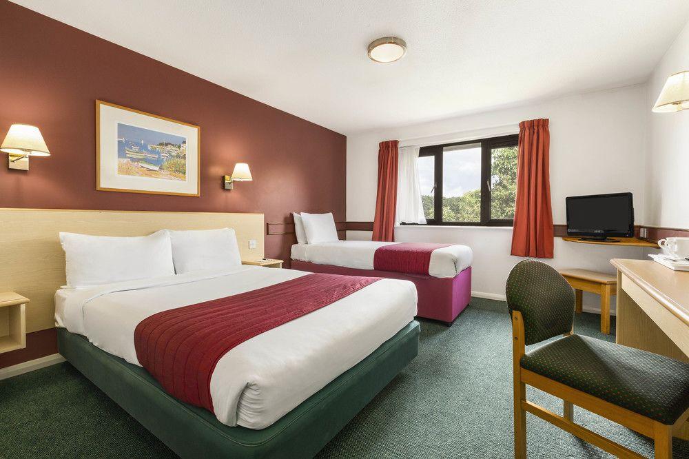 Ramada Bristol West 4* Easton in Gordano