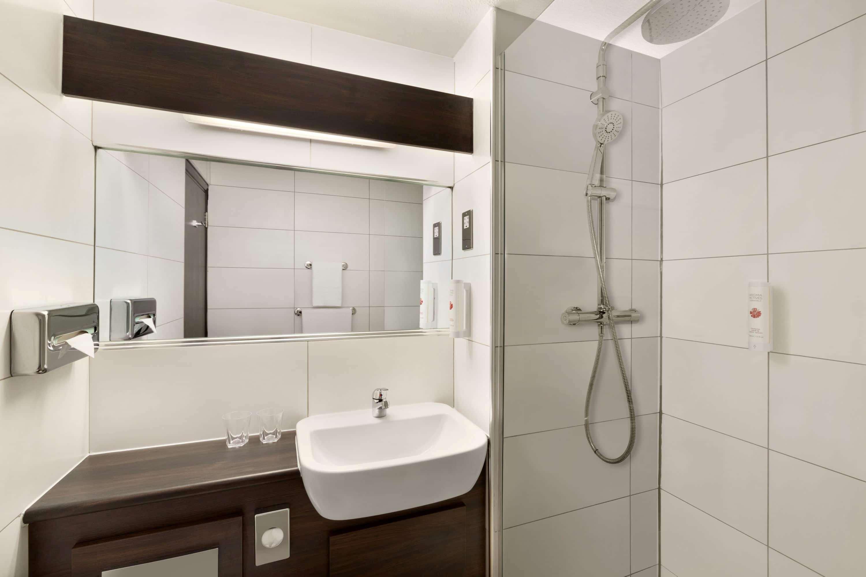 Ramada Bristol West 4* Easton in Gordano